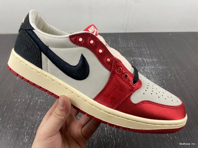 1 Jordan Retro OG Away Low Trophy Room 0725